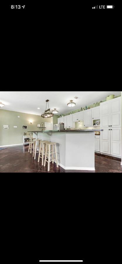 Little House On The Corner Apartment Livingston Exterior photo